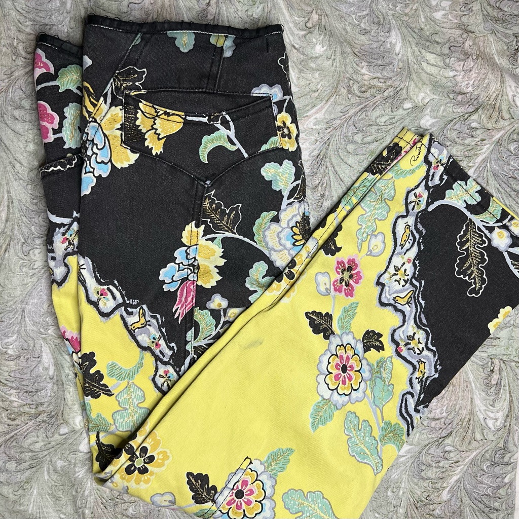 Rare Roberto Cavalli Capri Pants